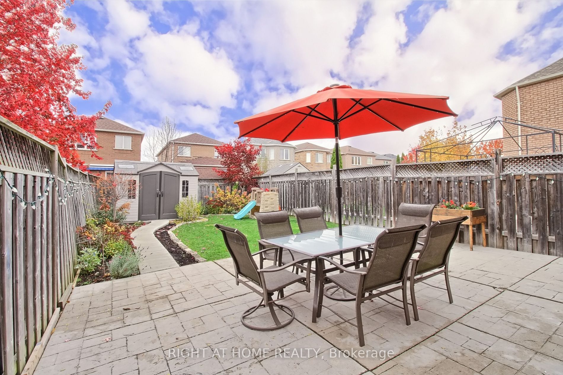 6 Manorwood Crt