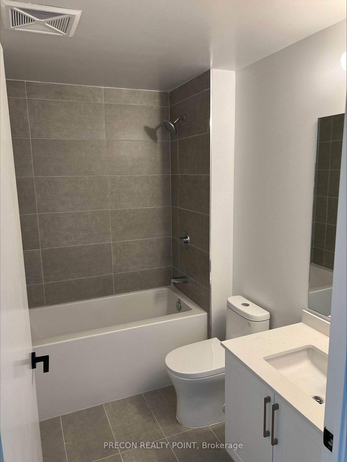 2450 Old Bronte Road, #319