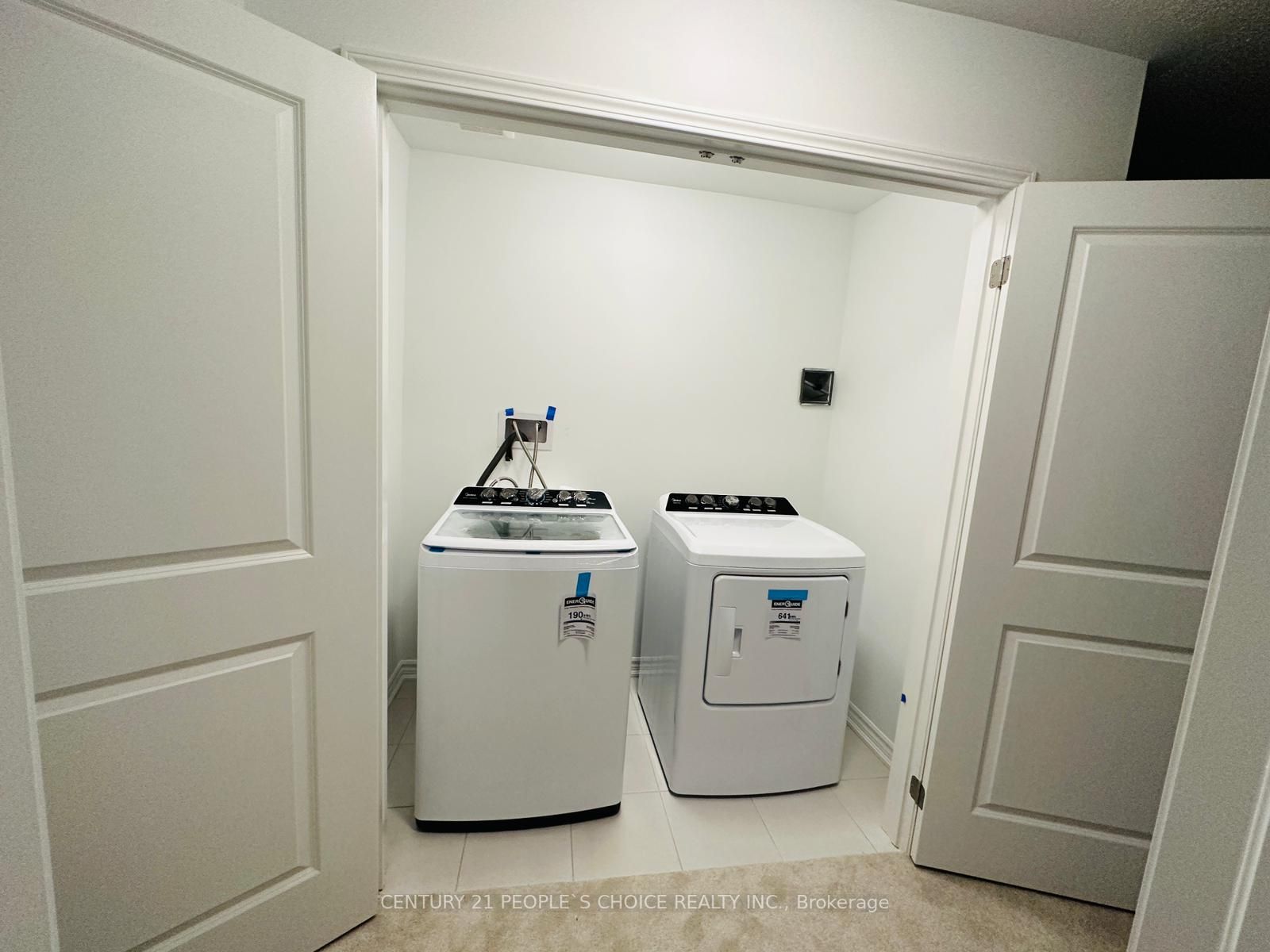 232 Keppel Circ