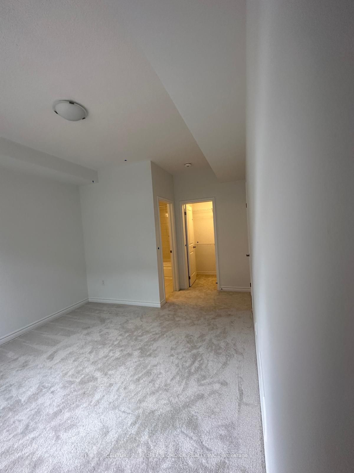 232 Keppel Circ