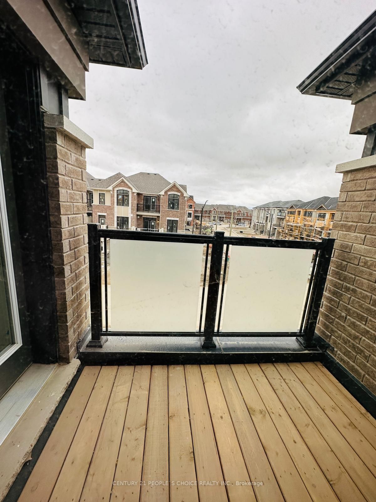 232 Keppel Circ