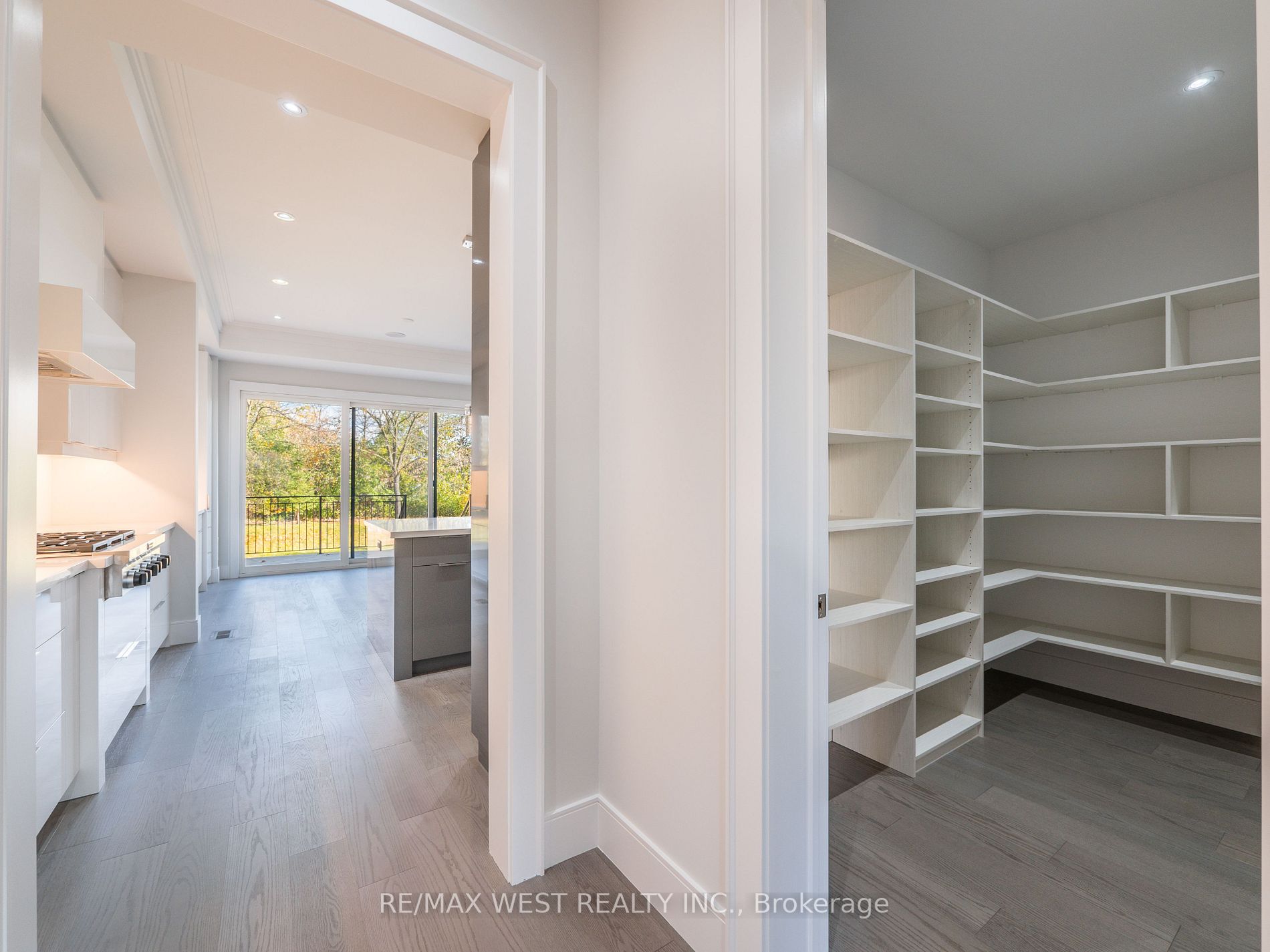 3405 Palgrave Rd