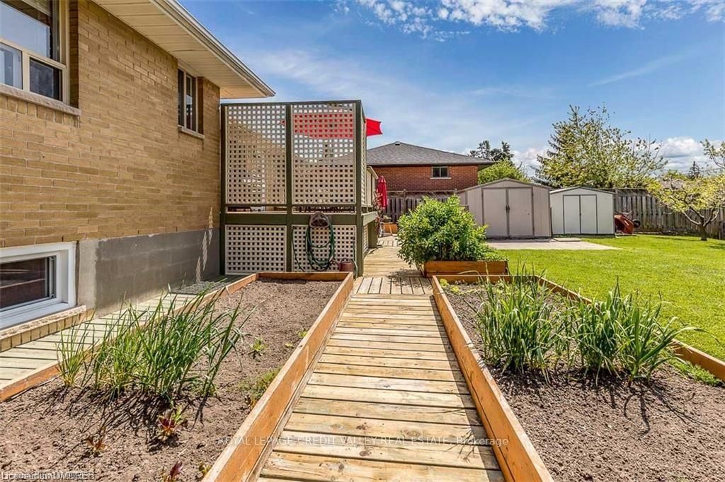 152 Cornwall Hts