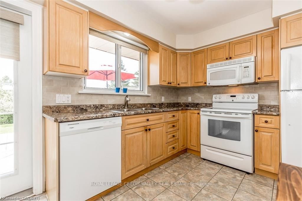 152 Cornwall Hts