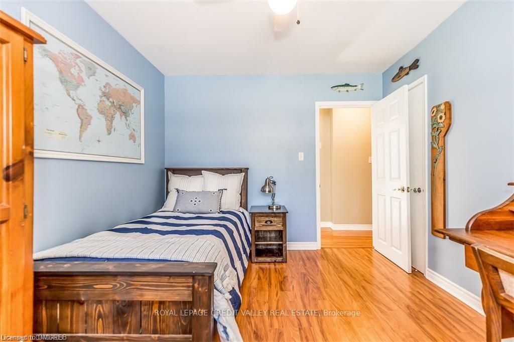 152 Cornwall Hts