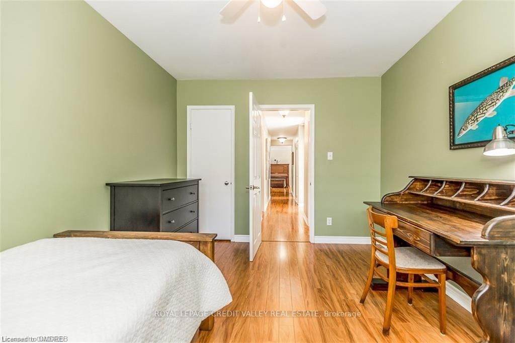 152 Cornwall Hts