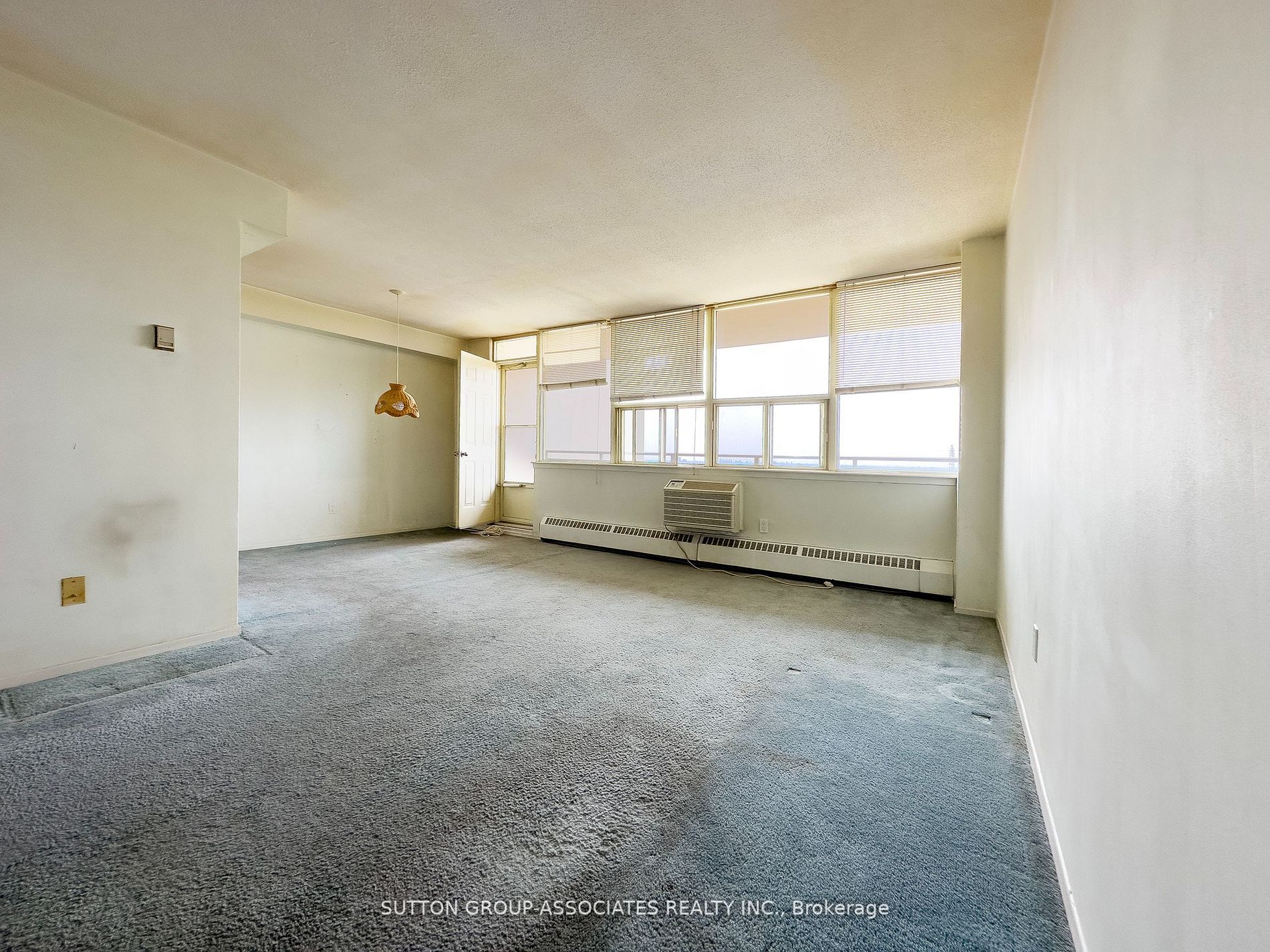 155 Marlee Ave, #1606