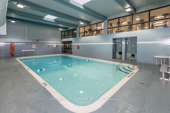 155 Marlee Ave, #1606