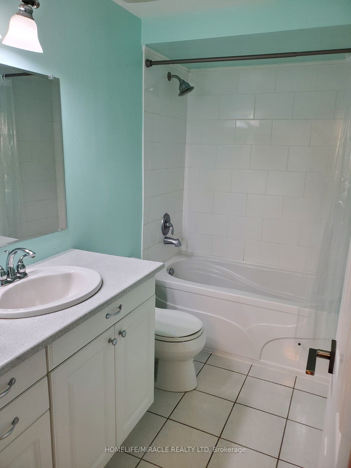 24 Karen Crt