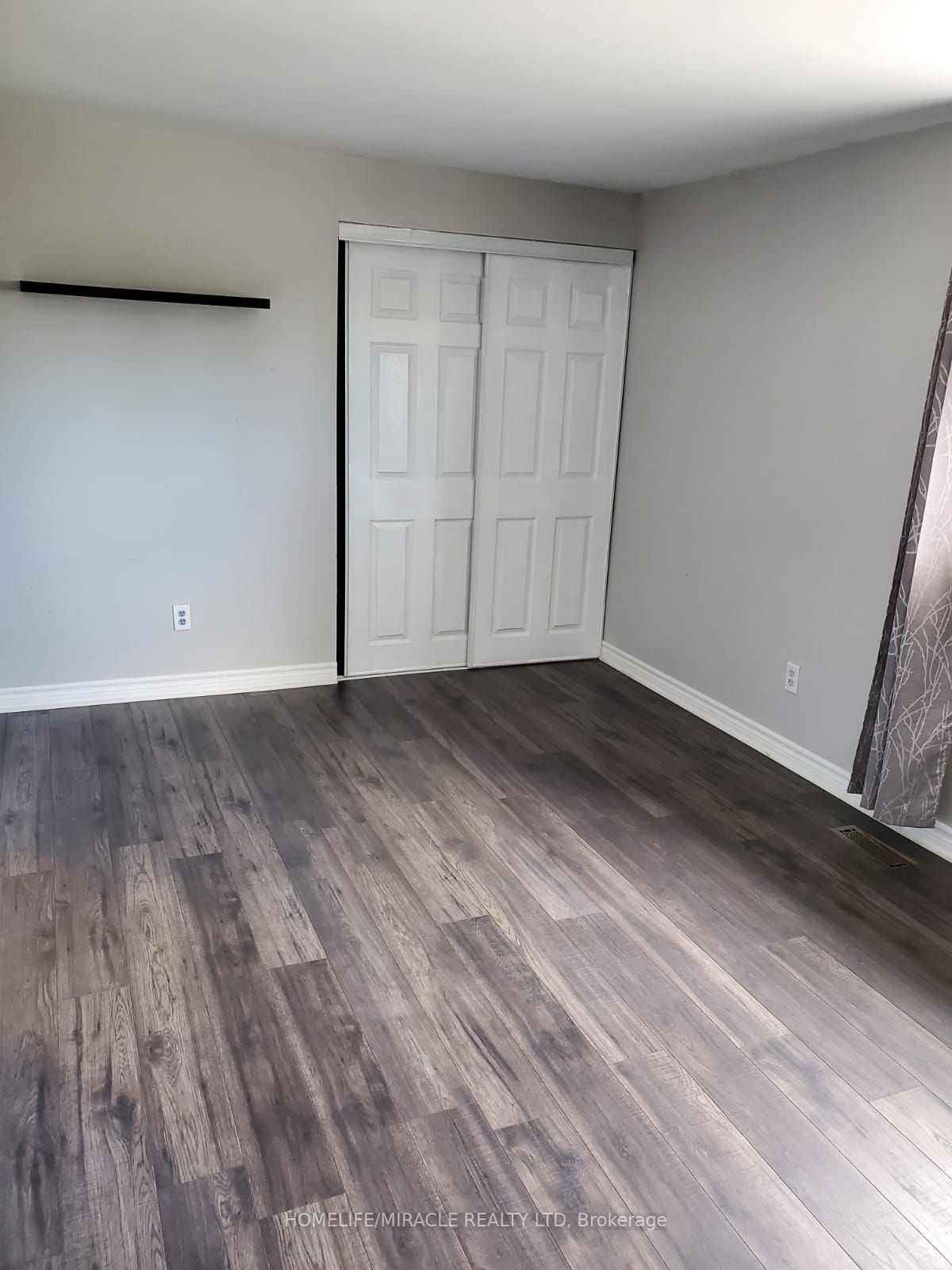 24 Karen Crt