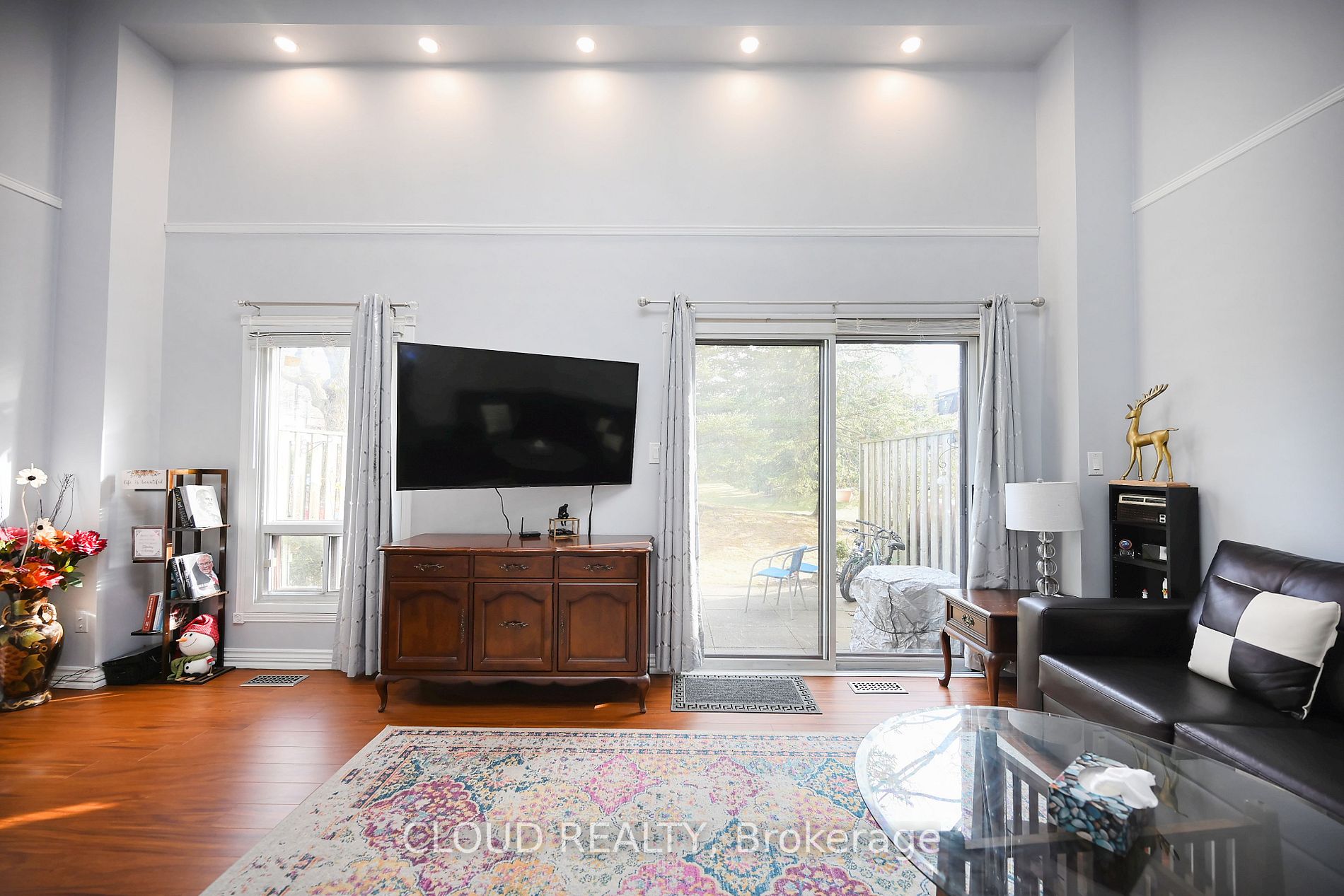 6040 Montevideo Rd, #20