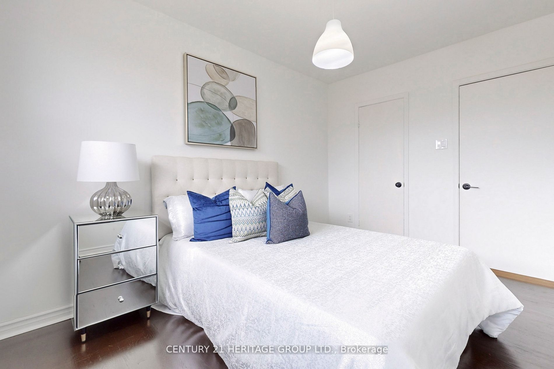 22 Azalea Crt
