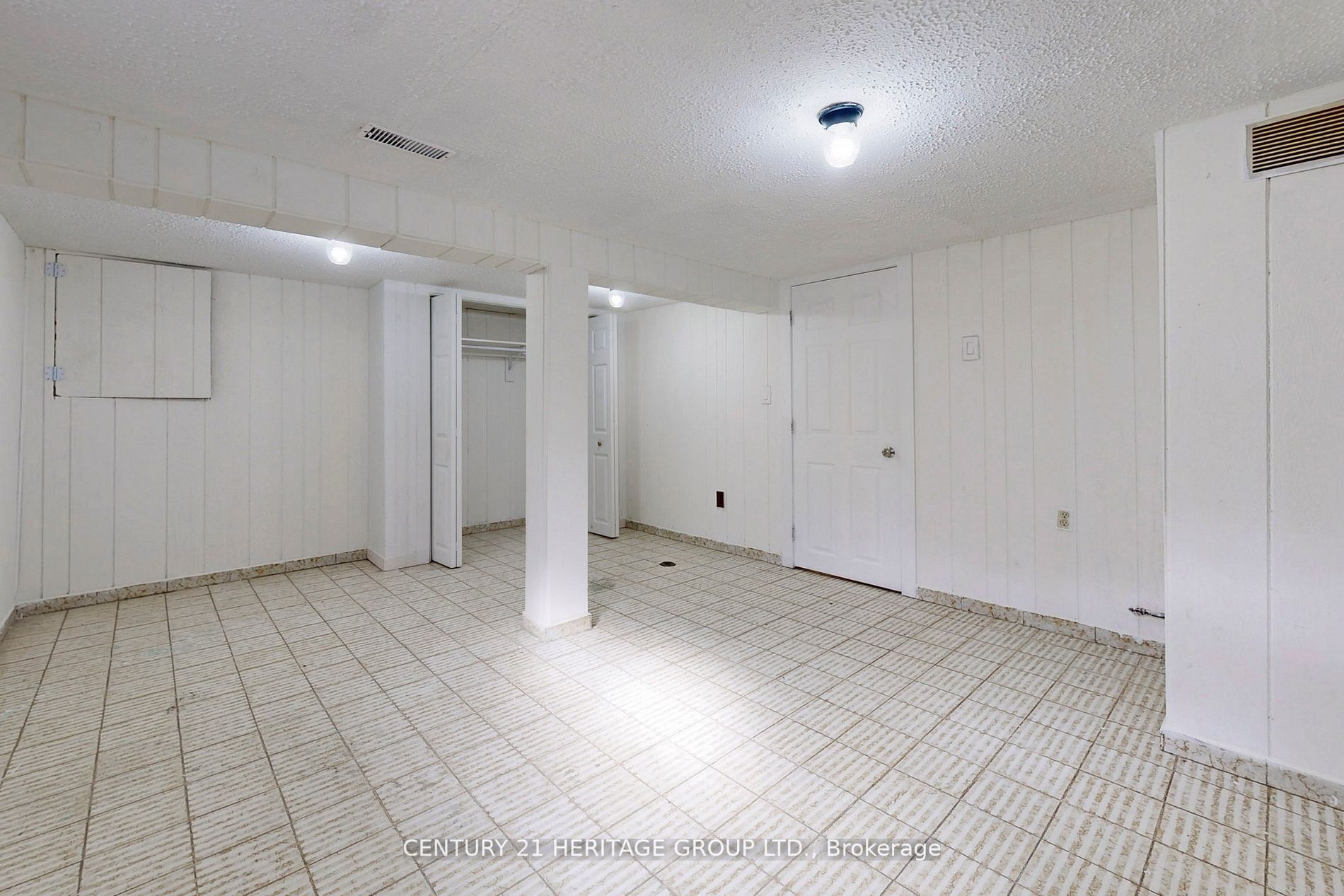 22 Azalea Crt