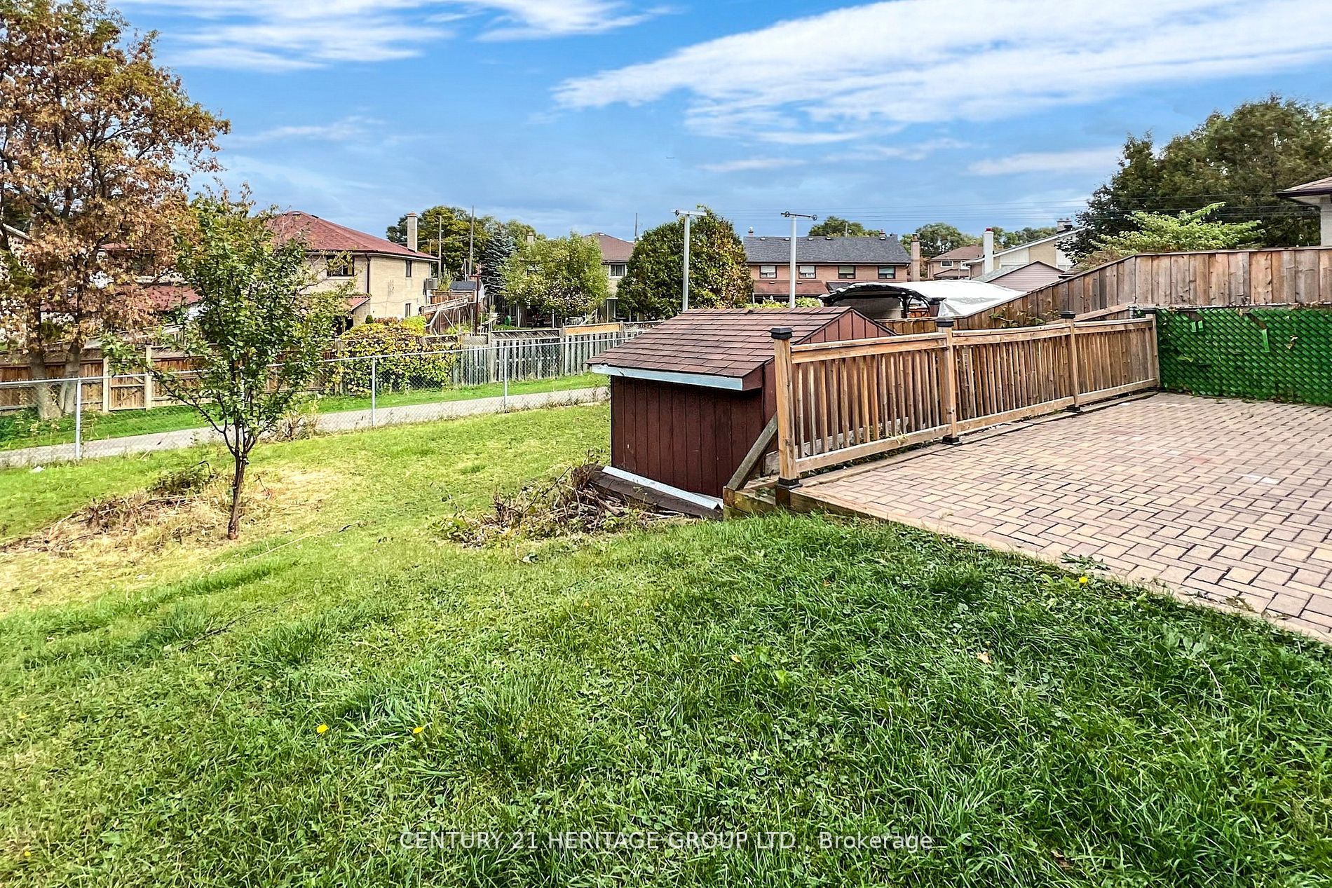 22 Azalea Crt