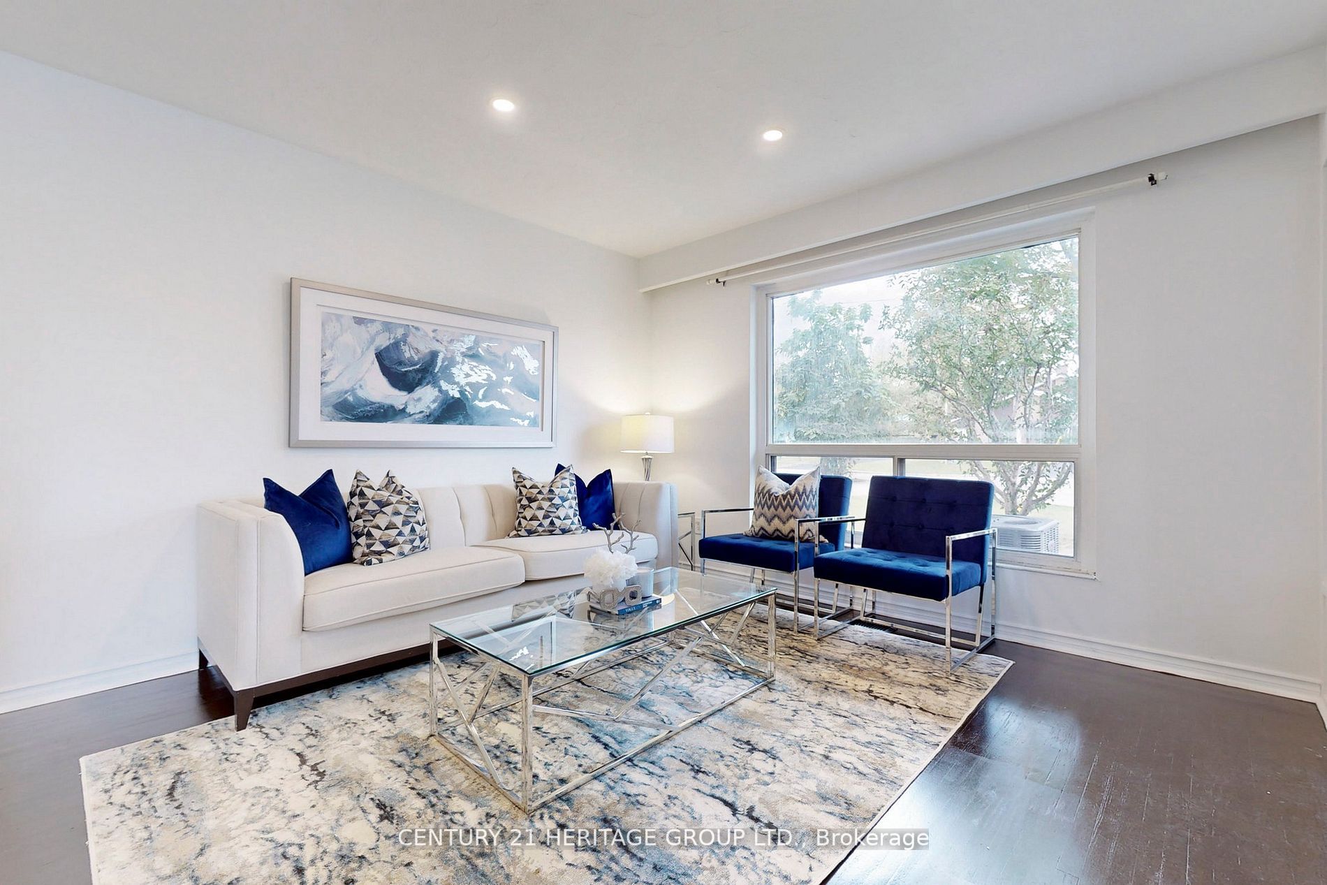 22 Azalea Crt