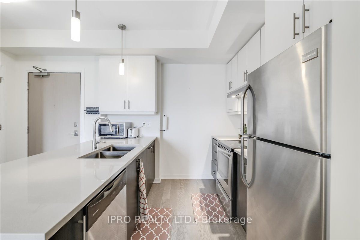 3028 Creekshore Common, #111