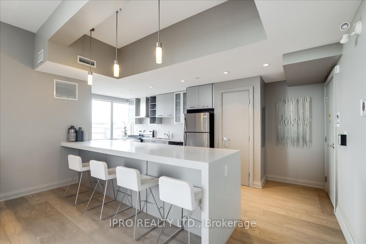 3028 Creekshore Common, #111