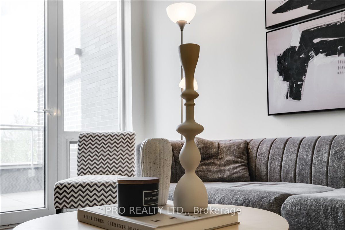 3028 Creekshore Common, #111
