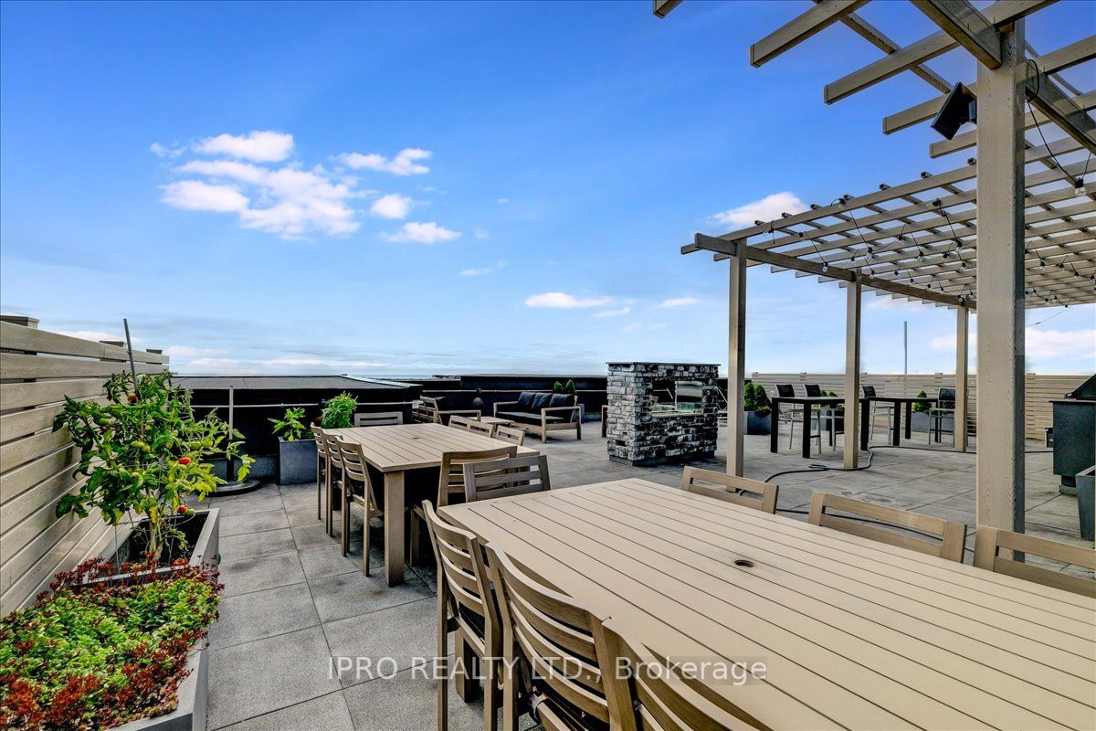 3028 Creekshore Common, #111