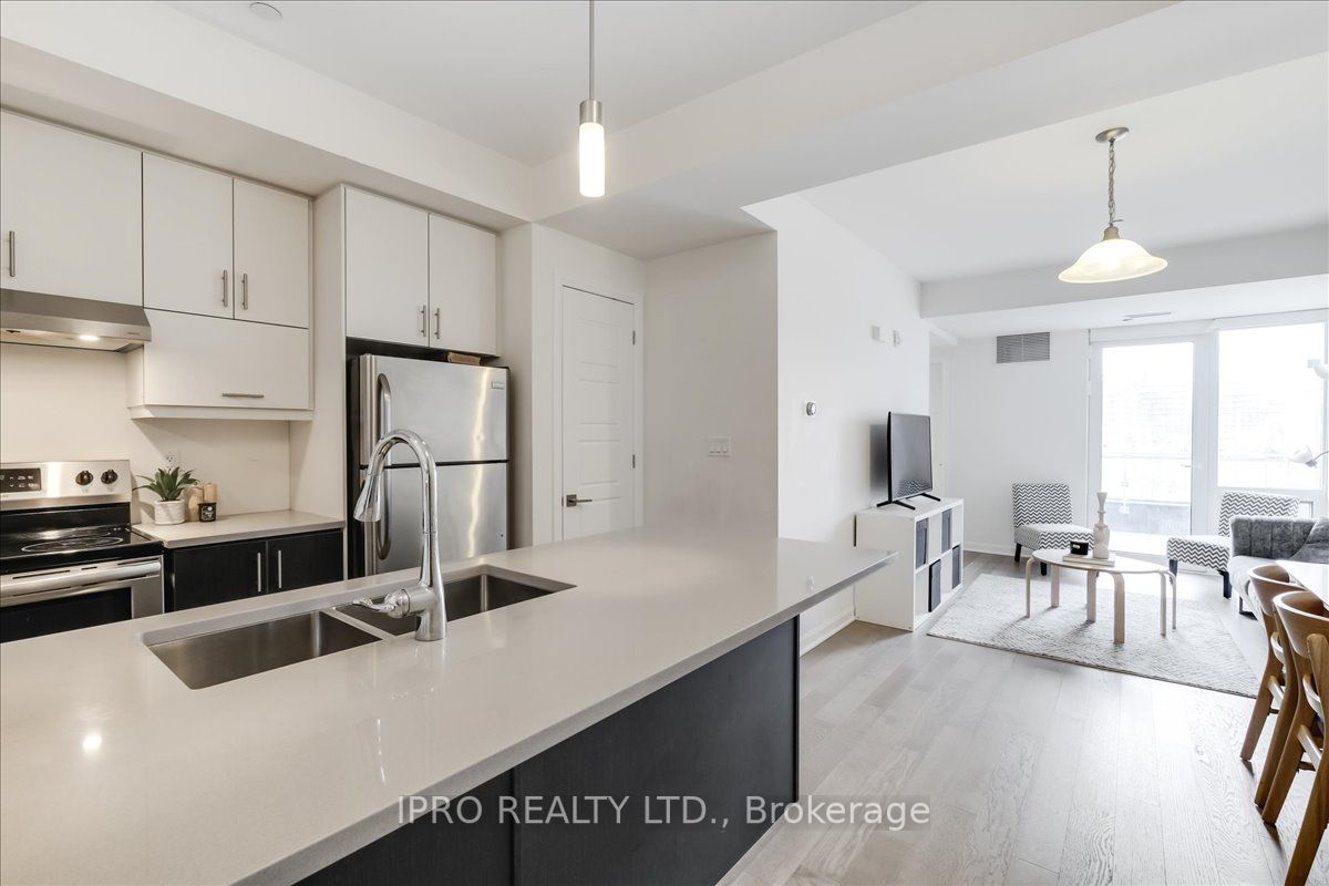 3028 Creekshore Common, #111