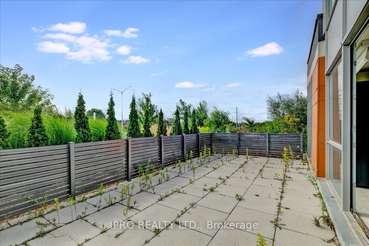 3028 Creekshore Common, #111