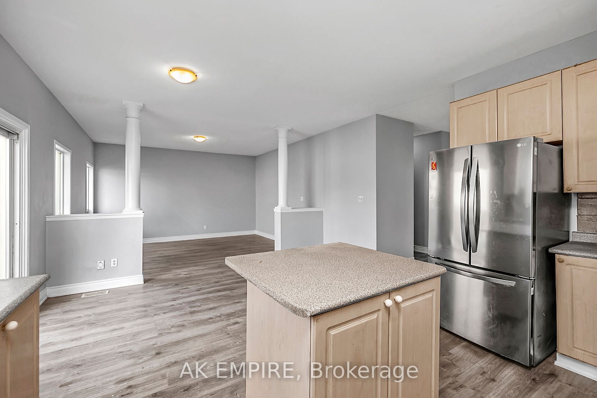 3 Maple Beach Cres