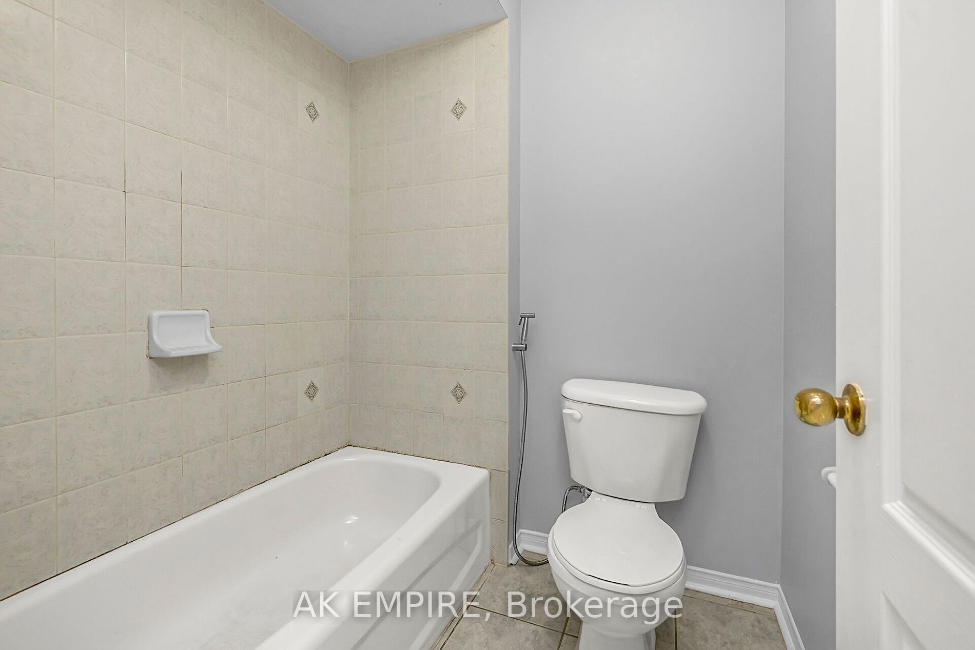 3 Maple Beach Cres