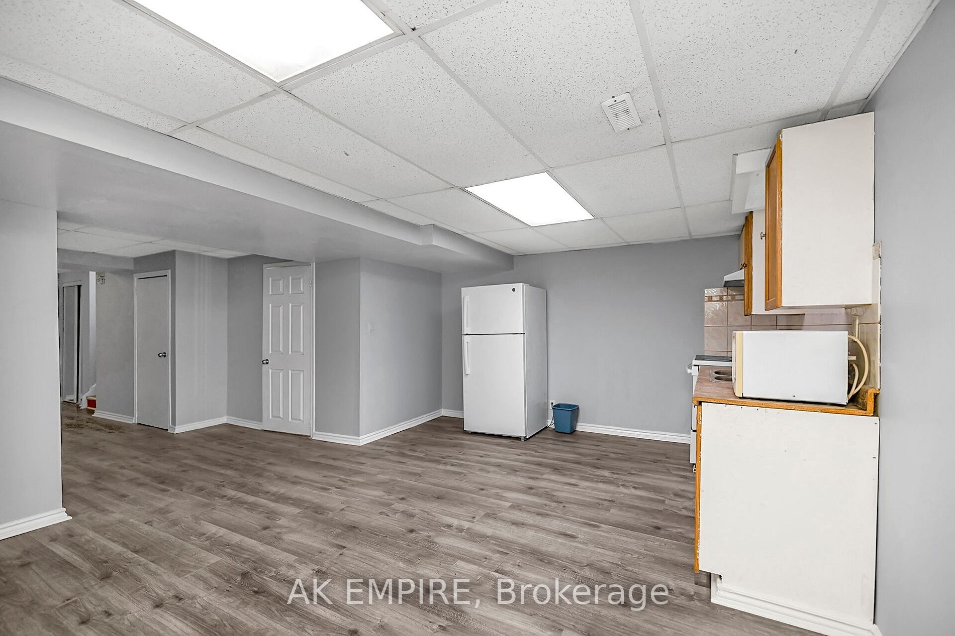 3 Maple Beach Cres