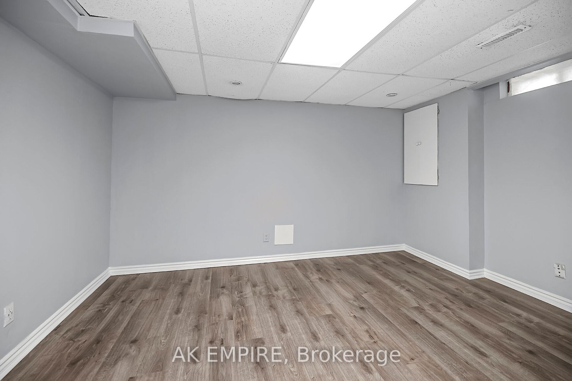 3 Maple Beach Cres