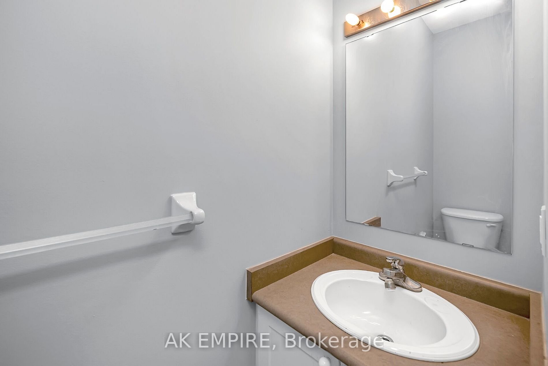 3 Maple Beach Cres