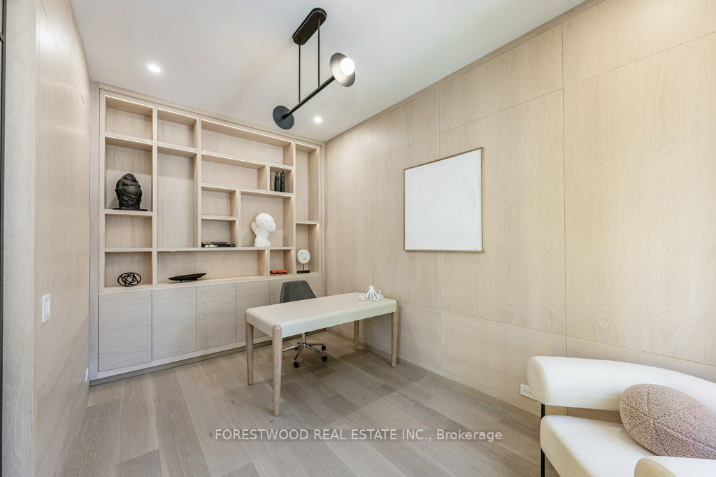47 Ambleside Ave