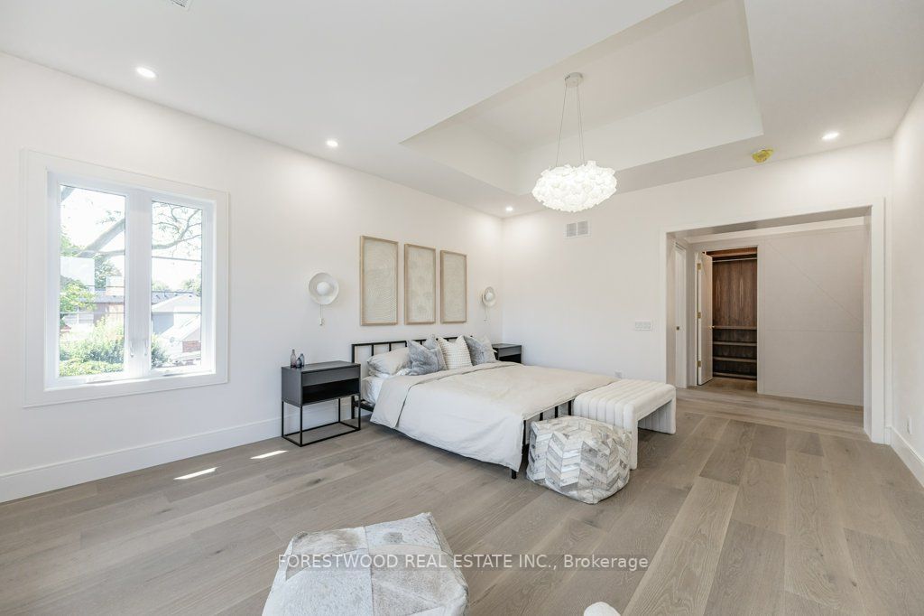 47 Ambleside Ave