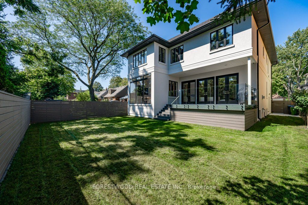 47 Ambleside Ave