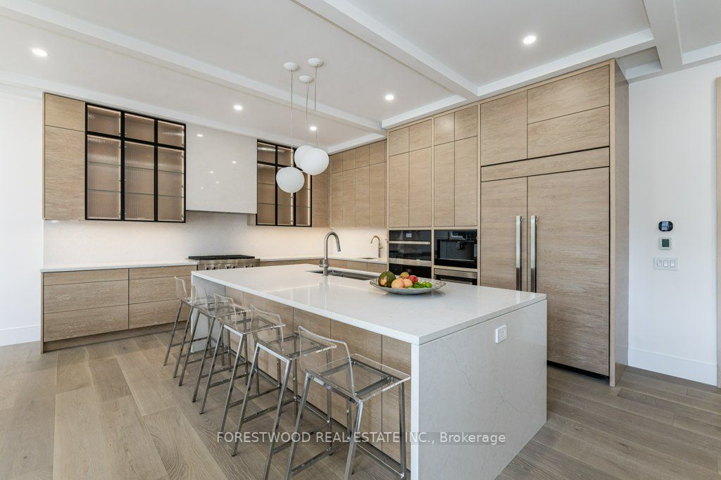 47 Ambleside Ave