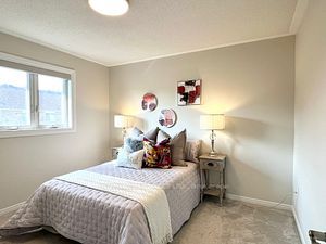 3809 Talias Cres