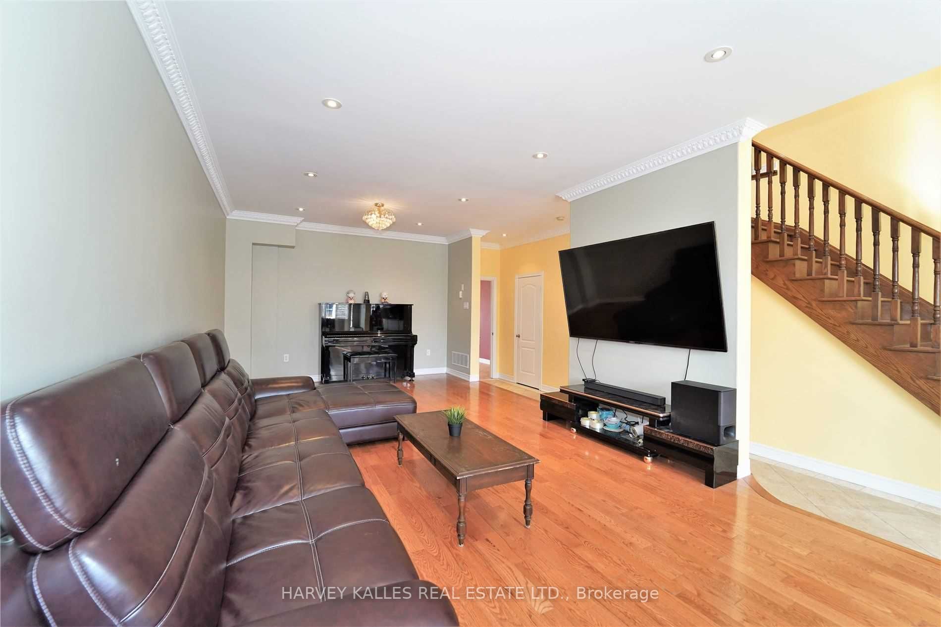 72 Branstone Rd