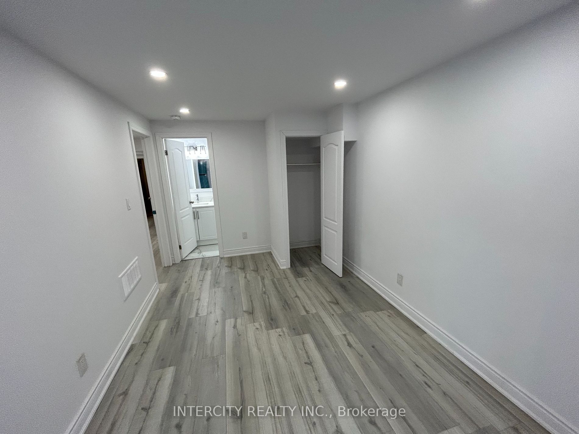 32 Matterhorn Rd