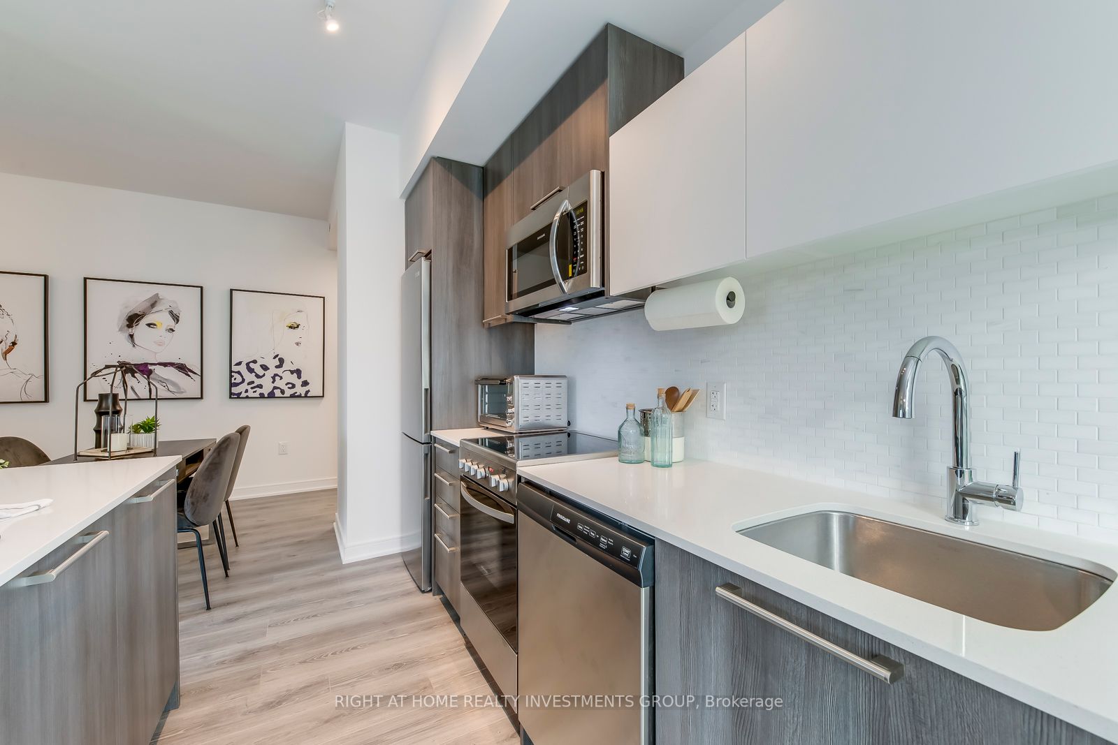 25 Neighbourhood Lane, #414