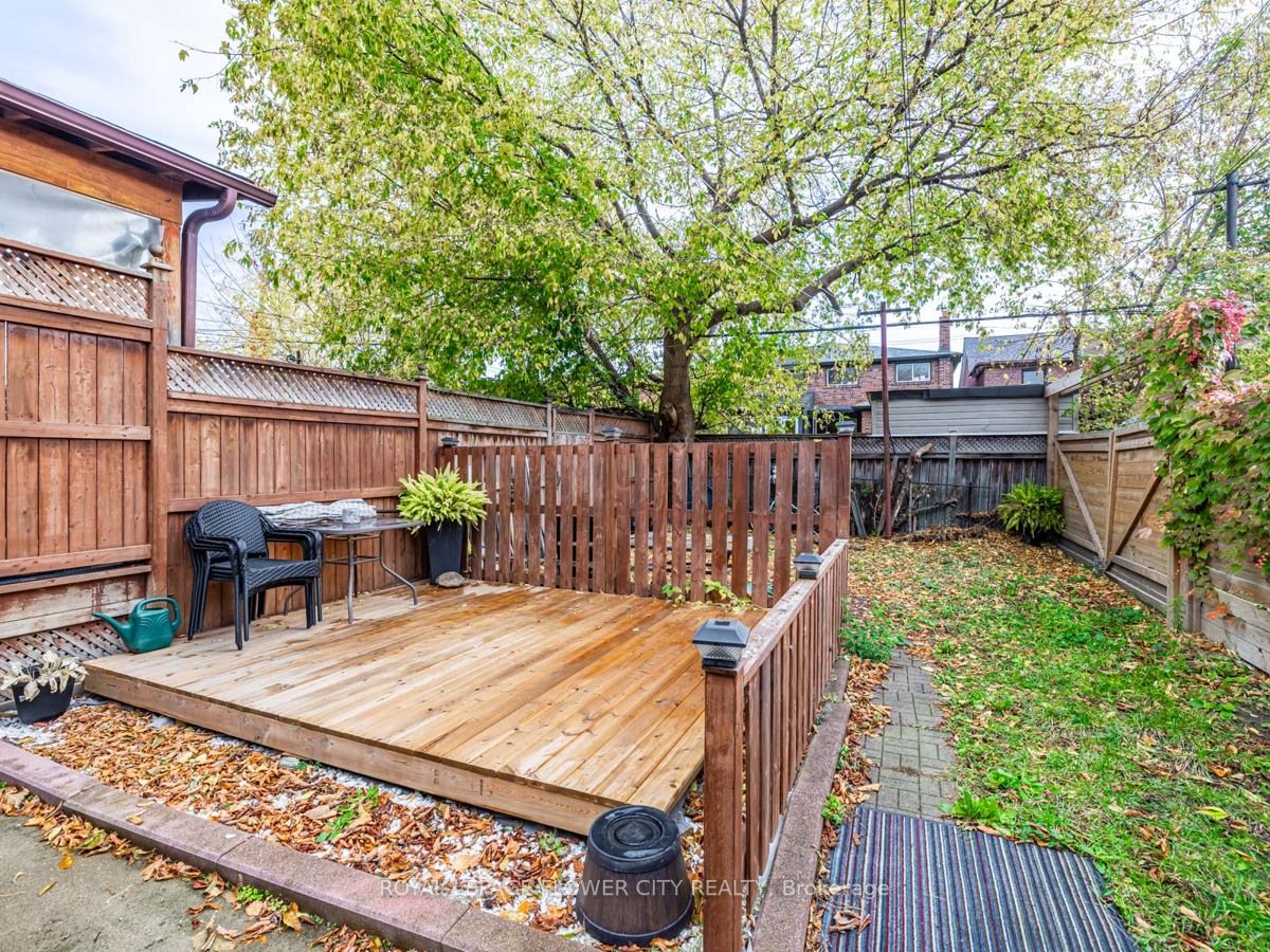 89 Miller St