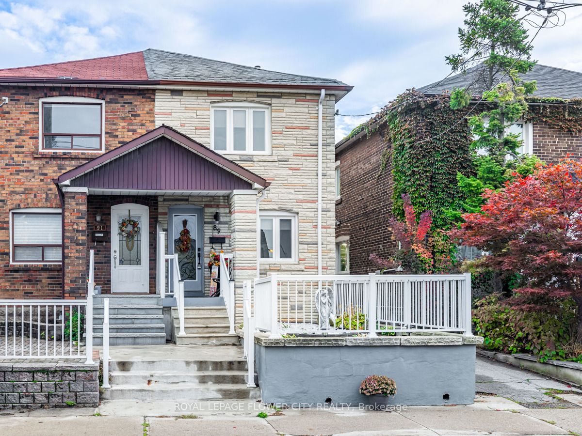 89 Miller St