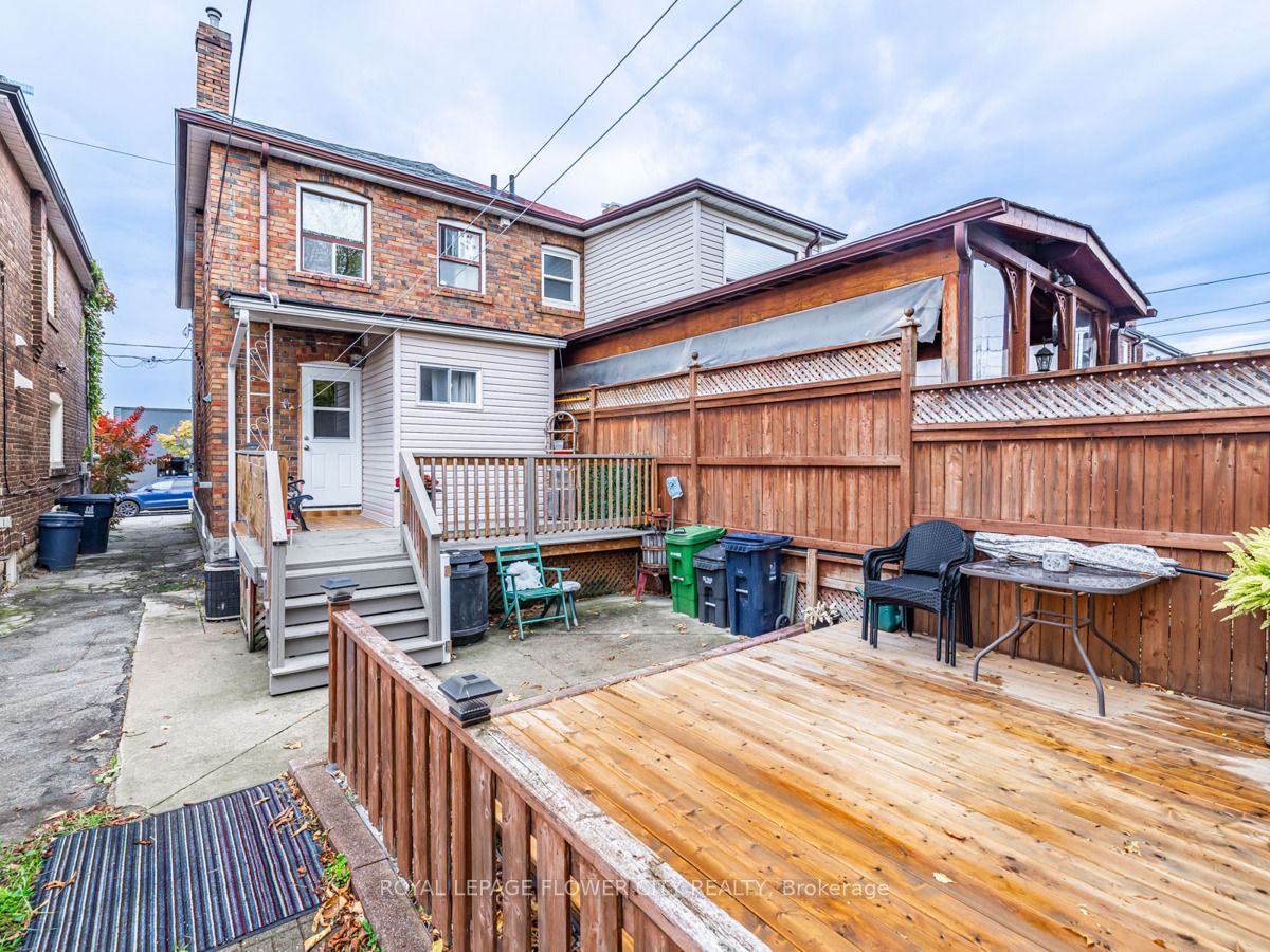 89 Miller St