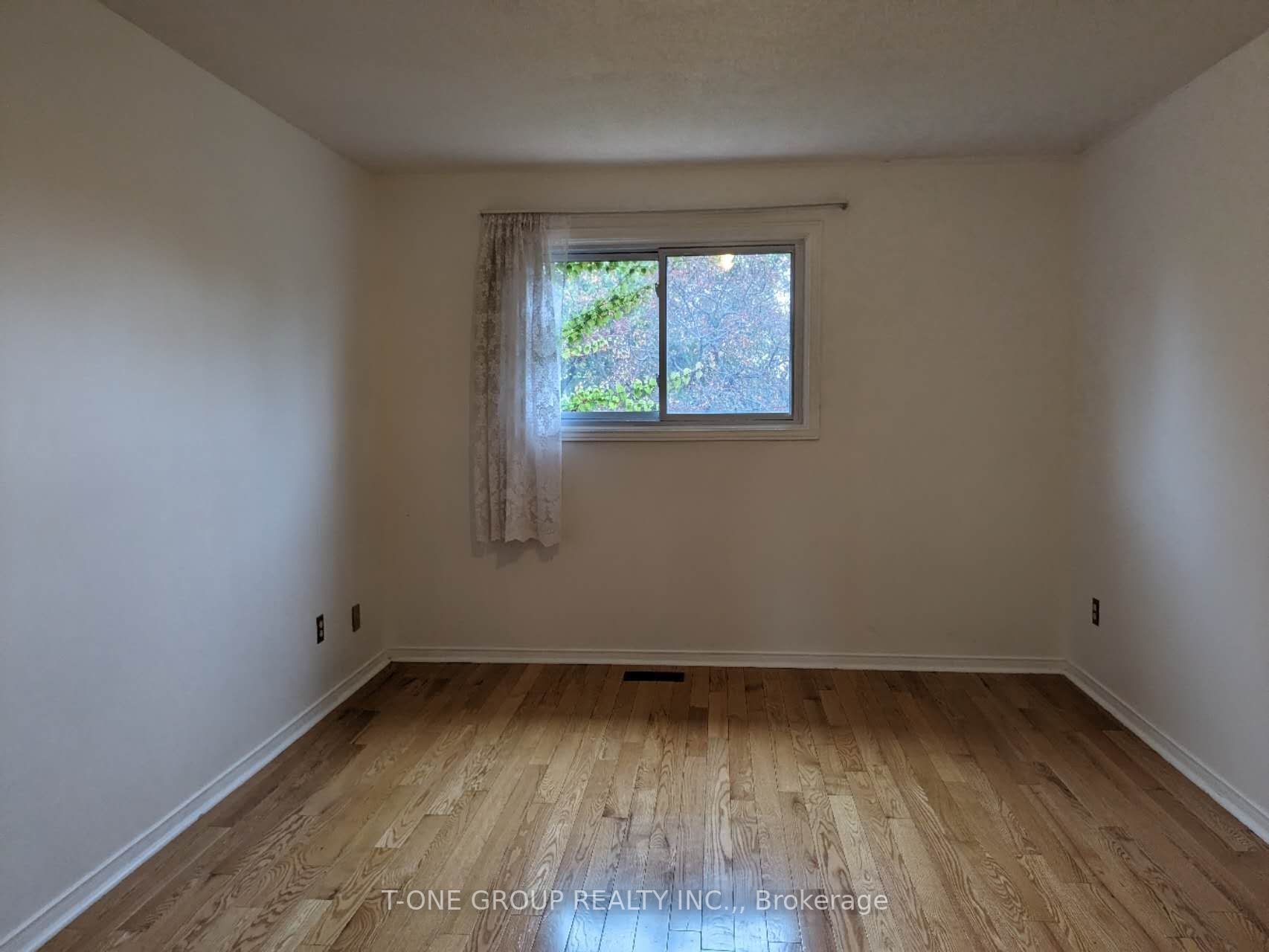 4250 Highgate Cres