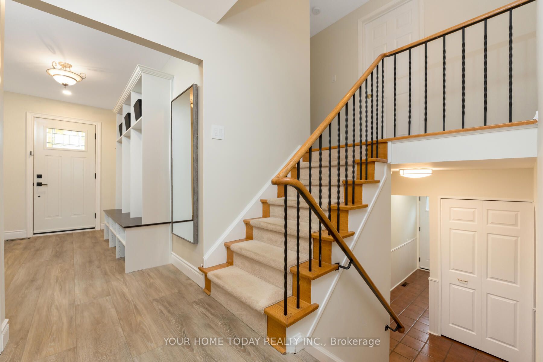 3 Regan Cres