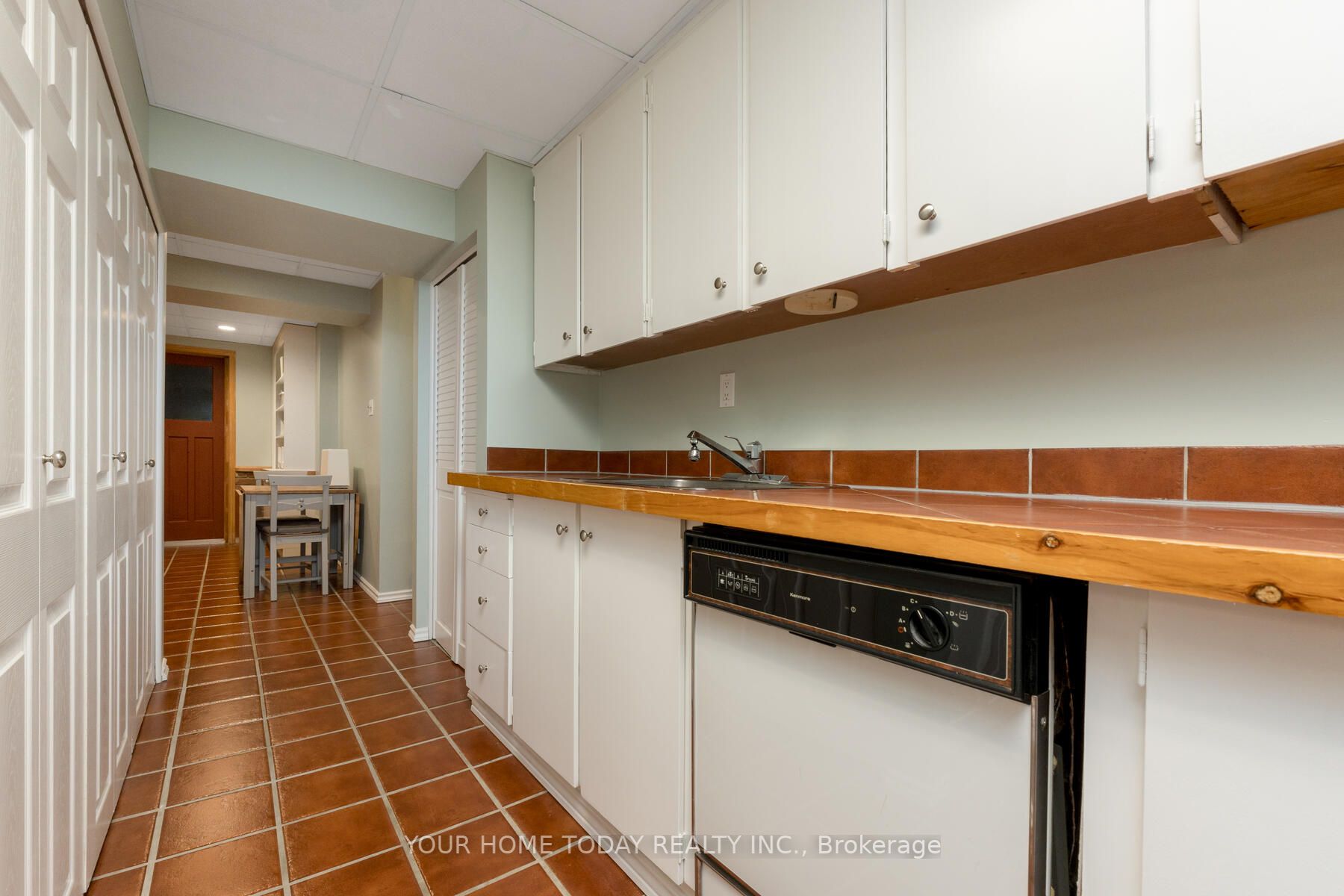 3 Regan Cres