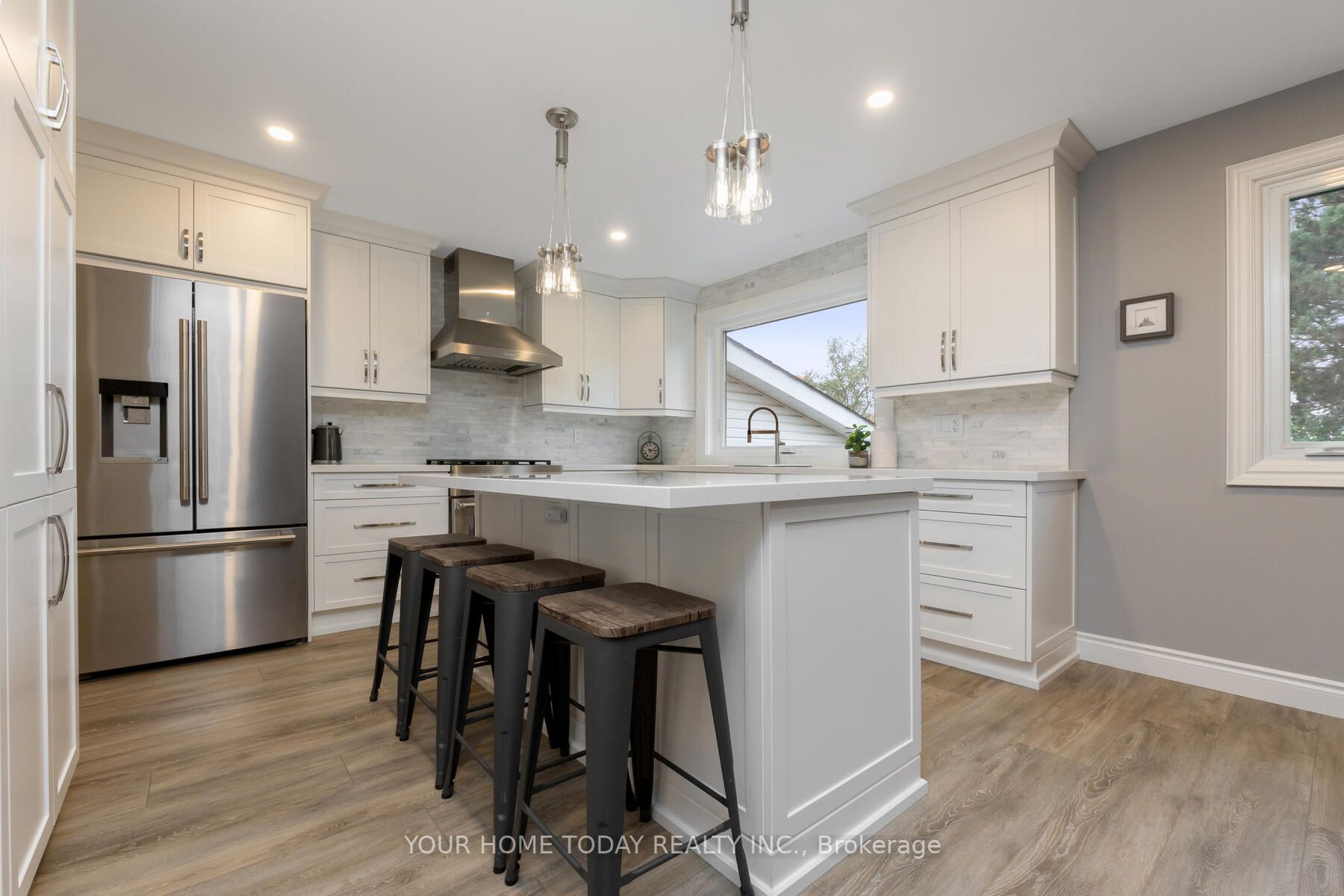 3 Regan Cres
