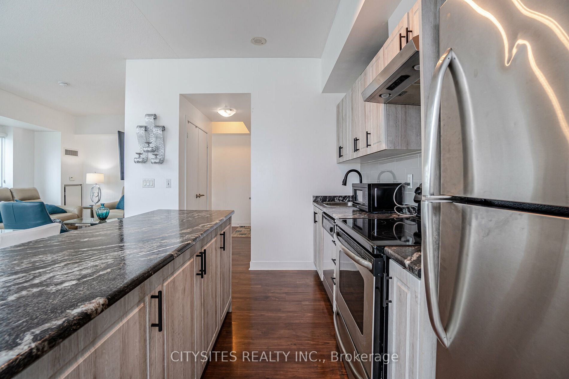 155 Legion Rd N, #Ph2913