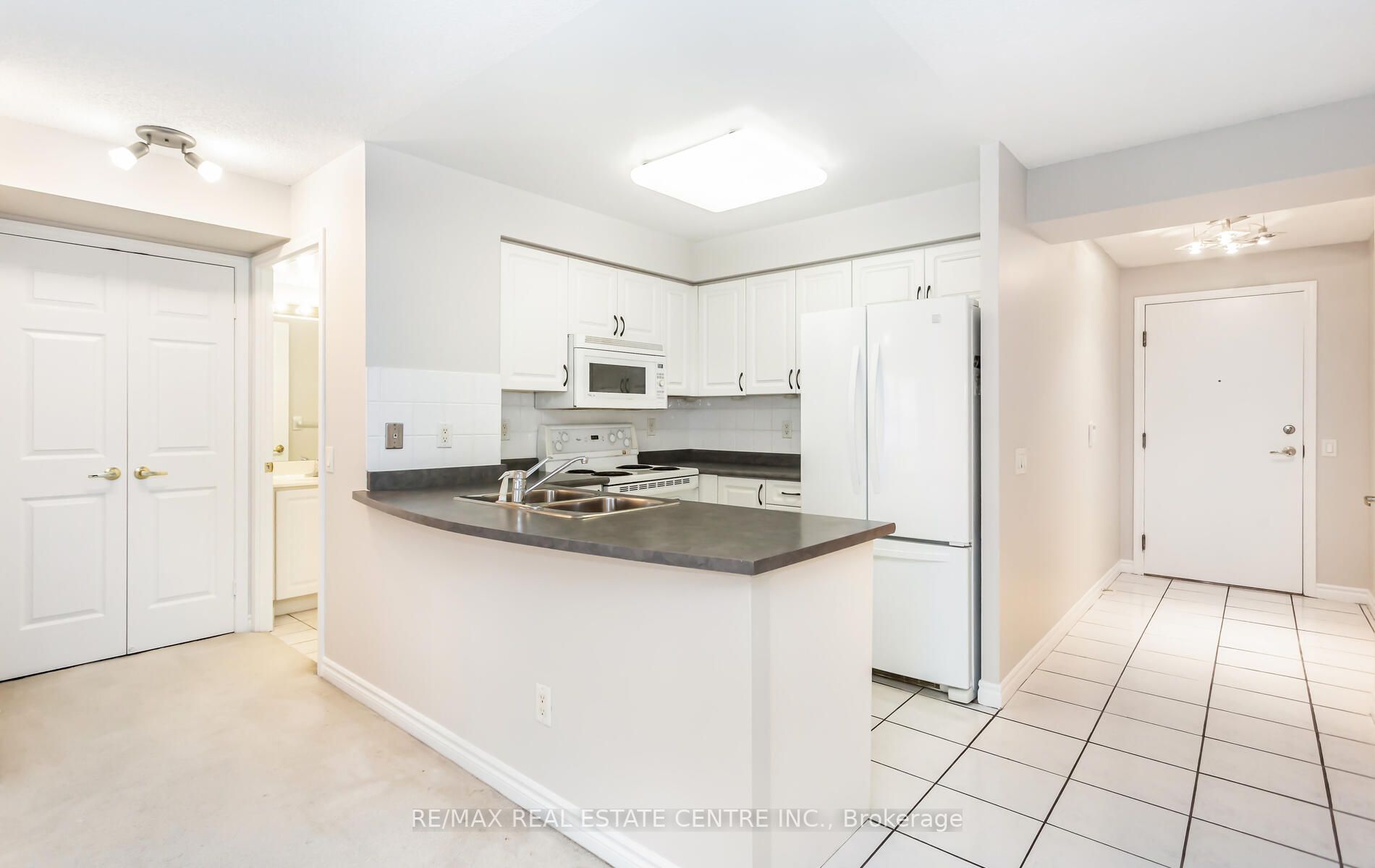 25 Kingsbridge Garden Circ, #2121