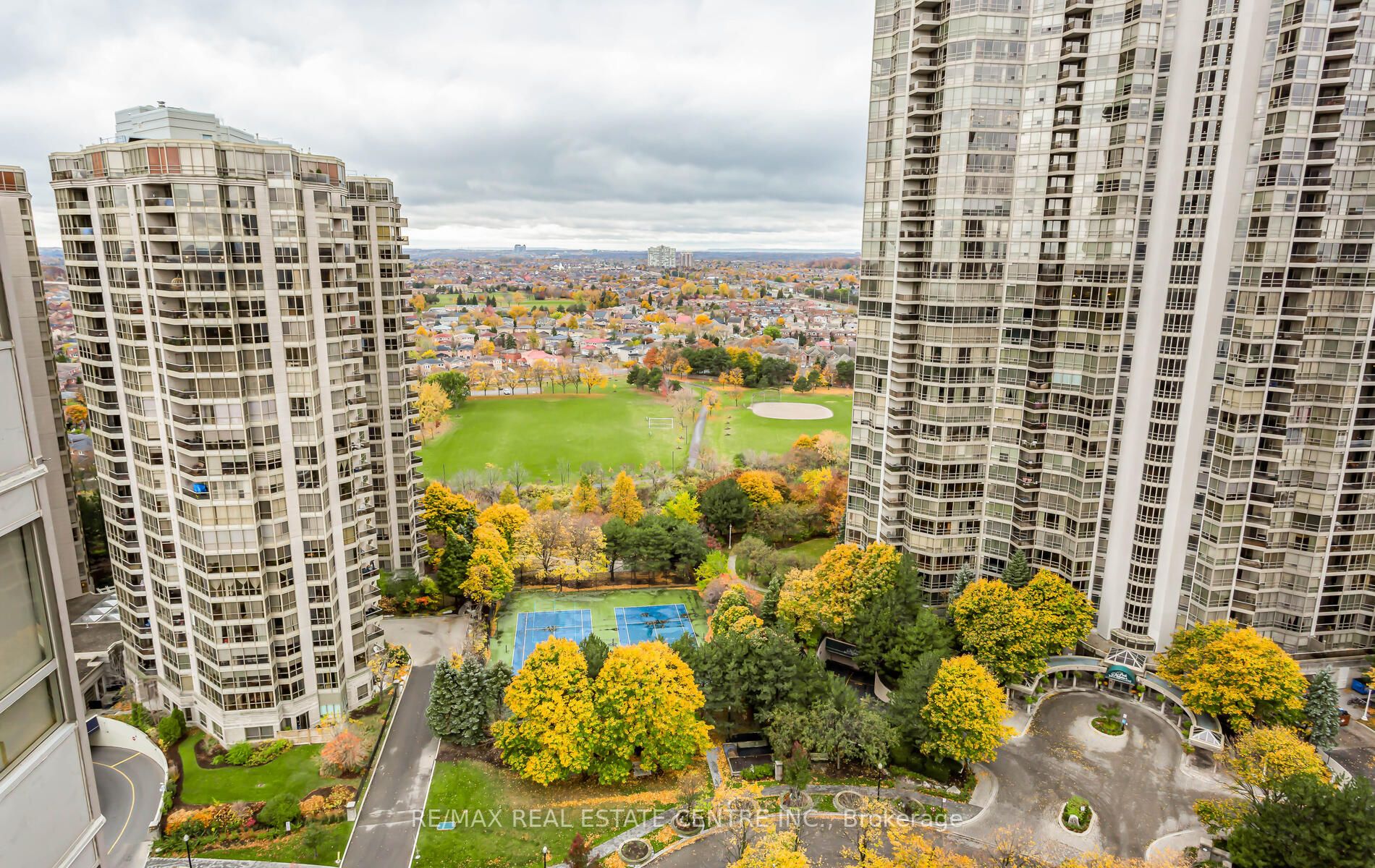 25 Kingsbridge Garden Circ, #2121