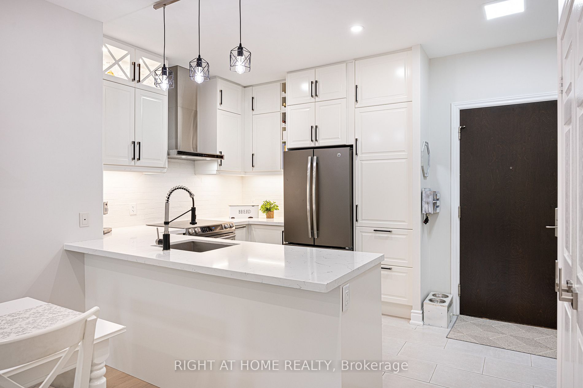 1135 Royal York Road, #103