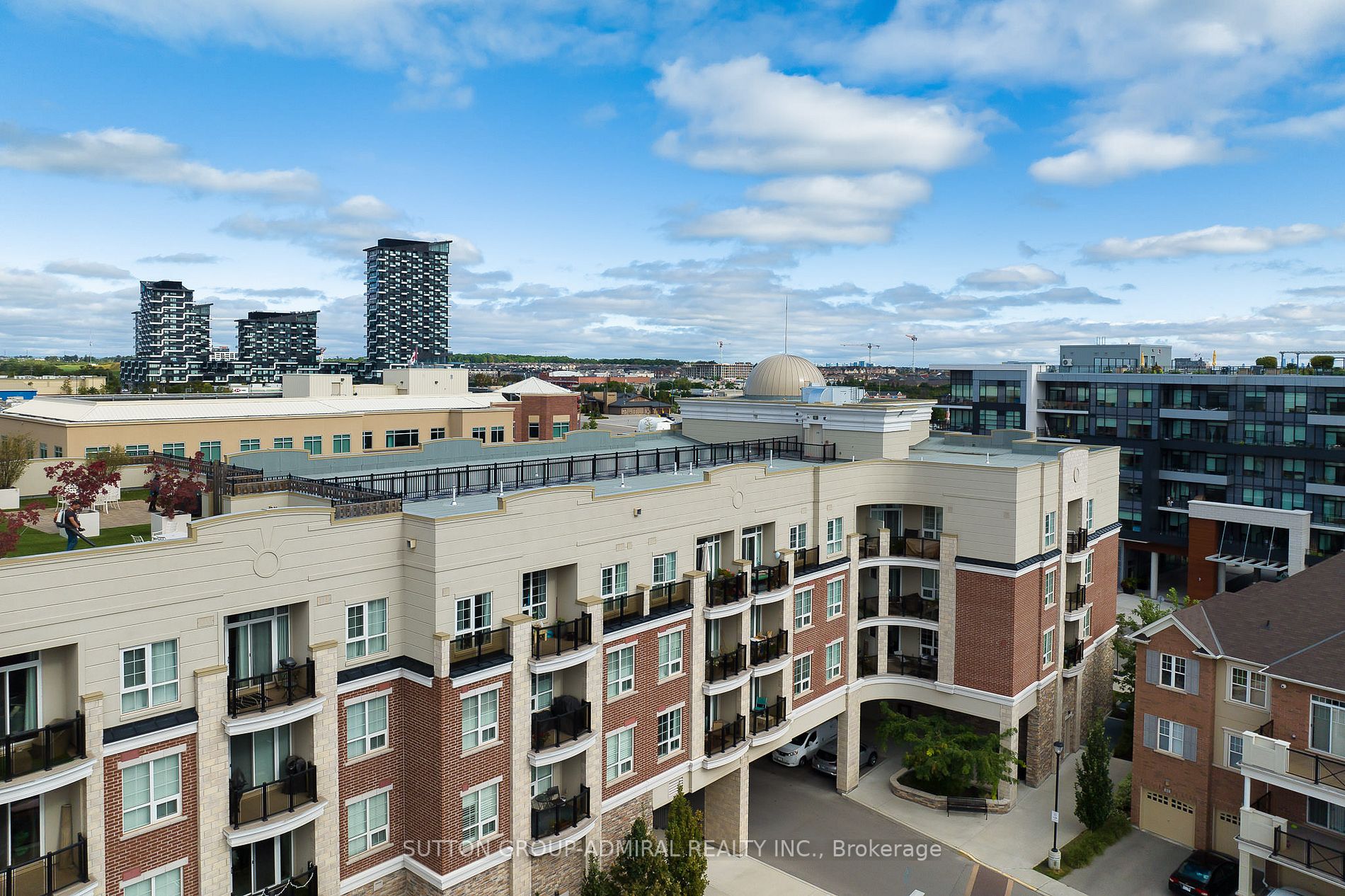 216 Oak Park Blvd, #205